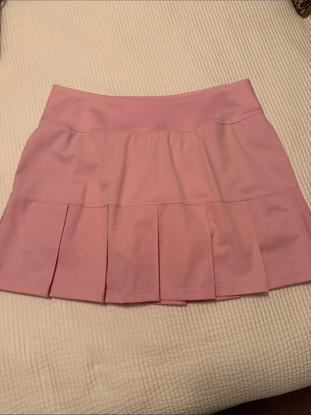 Women's Pink Pleated golf skort